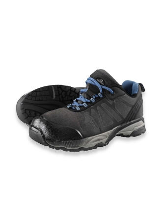 Travelin Sneakers