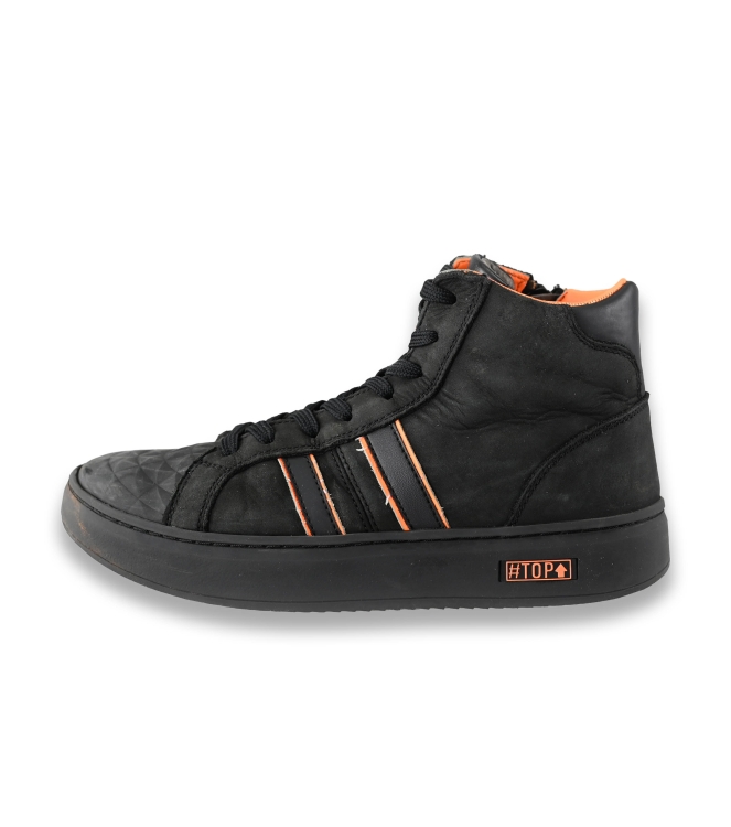 DSTRCT Sneakers