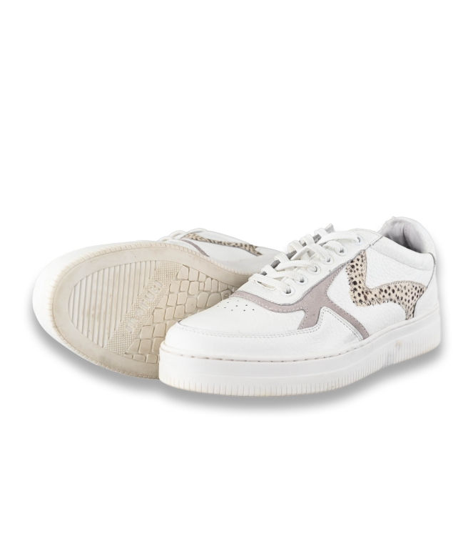 Maruti Sneakers