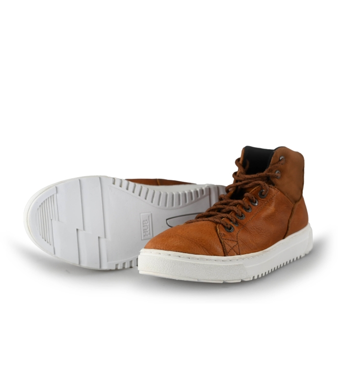 Hundred Sneakers
