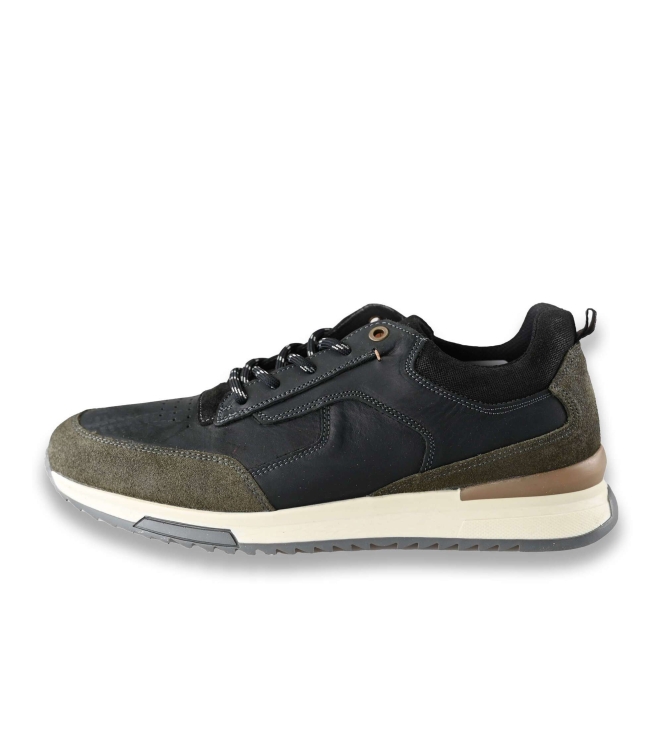 Bullboxer Sneakers