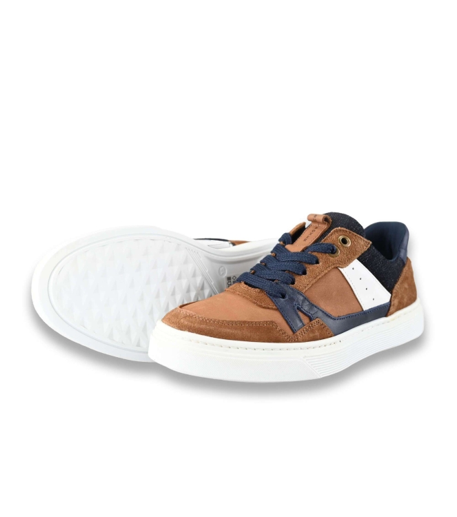 Bullboxer Sneakers