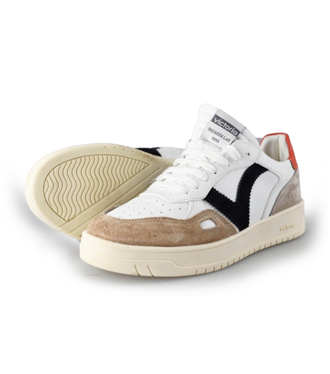 Victoria Sneakers