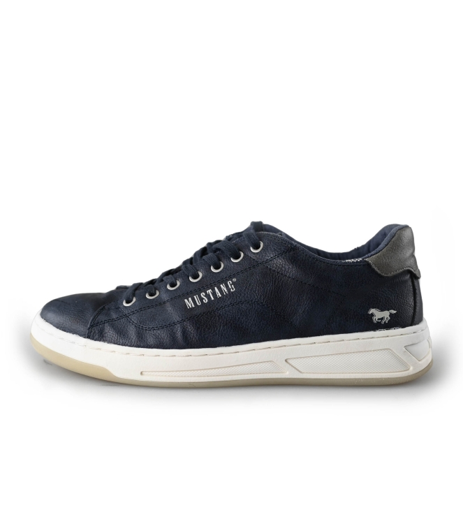 Mustang Sneakers