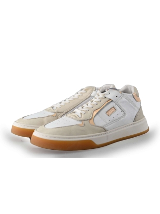 Giga Sneakers