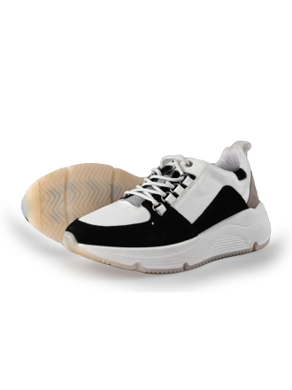 AQA Sneakers