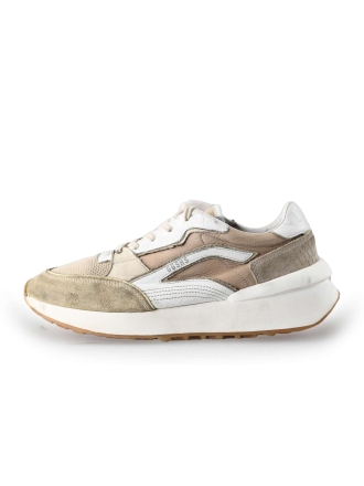 Giga Sneakers