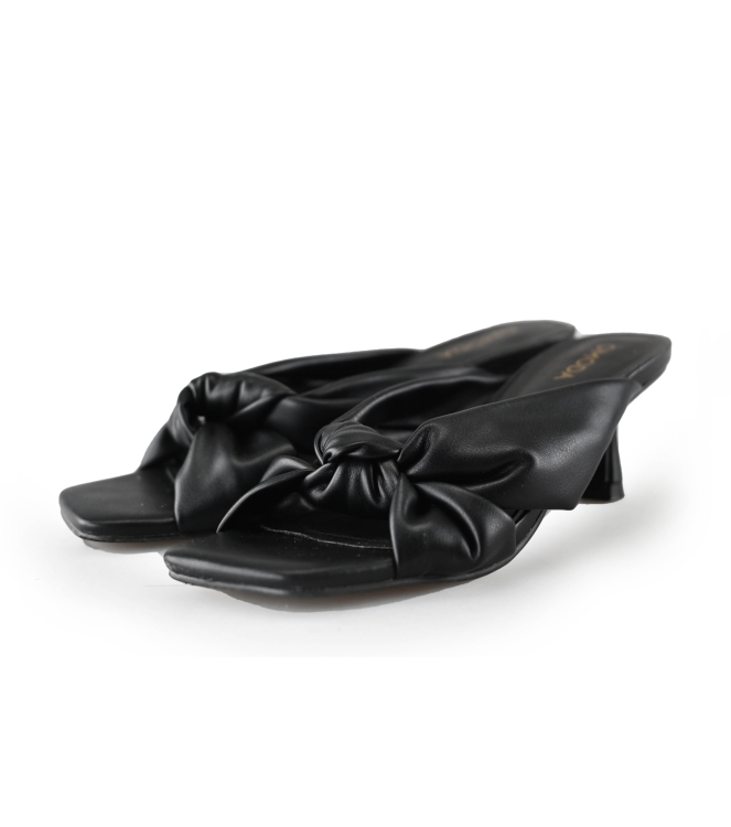 Omoda Slippers