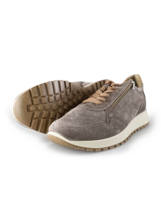 Mac Sneakers