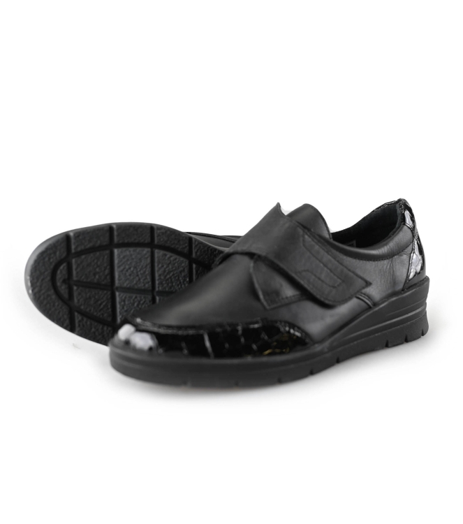 Feyn Sneakers