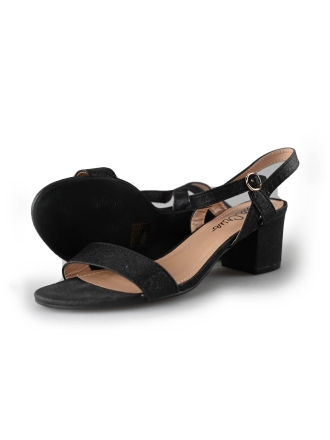 Ella Cruz Pumps