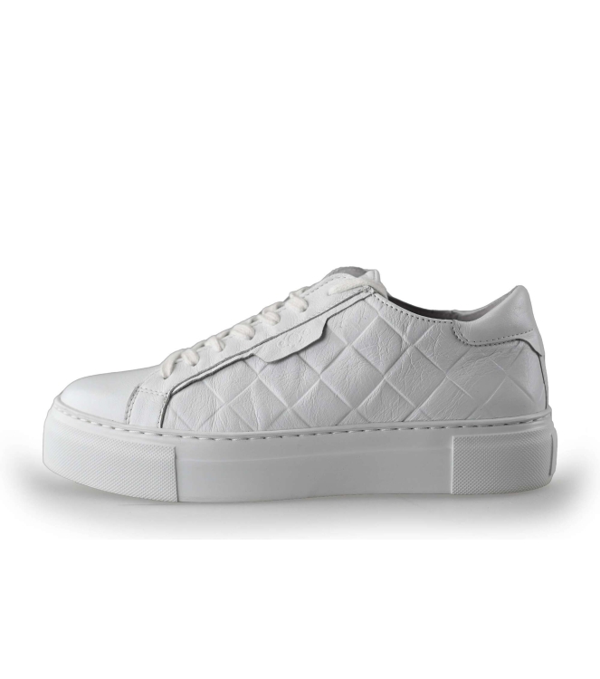 AQA Sneakers
