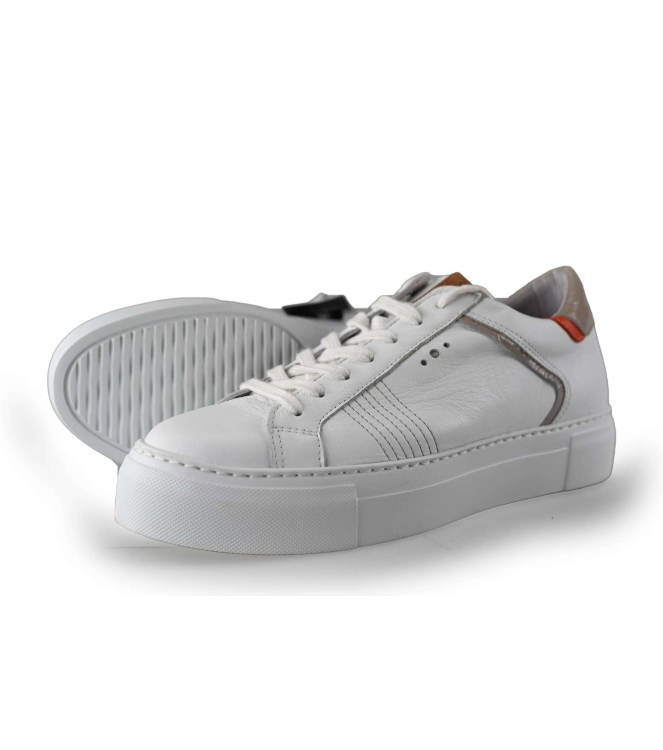 AQA Sneakers