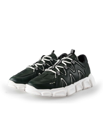Giga Sneakers