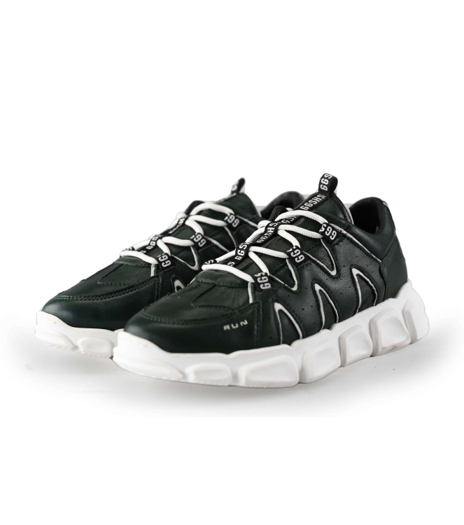 Giga Sneakers