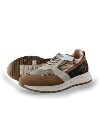 AQA Sneakers