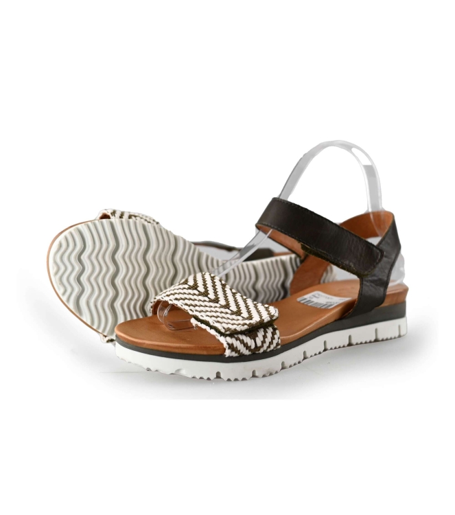 AQA Sandalen