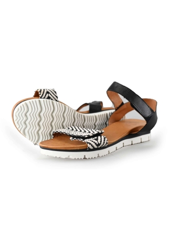 AQA Sandalen