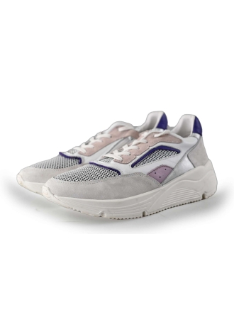 Giga Sneakers