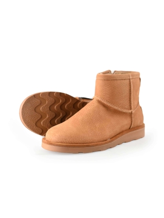 Giga Boots