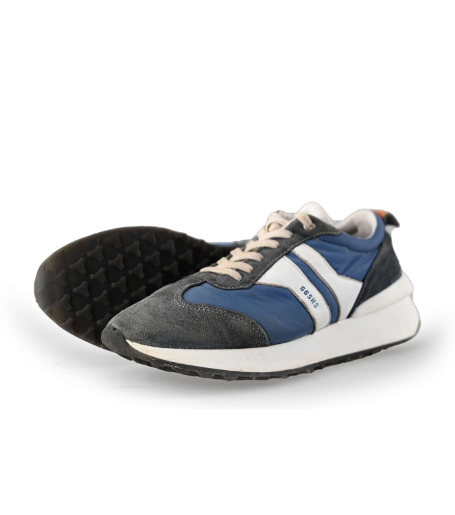Giga Sneakers