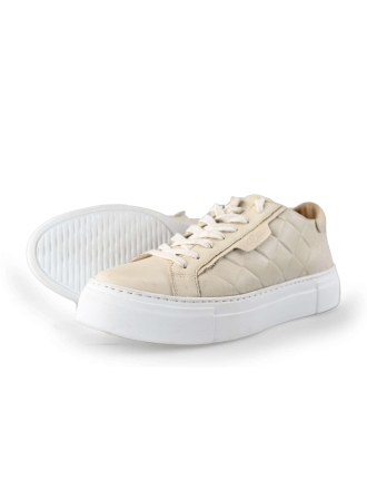 AQA Sneakers