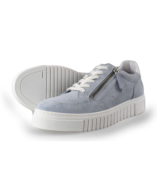 AQA Sneakers
