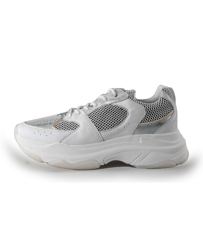 Giga Sneakers