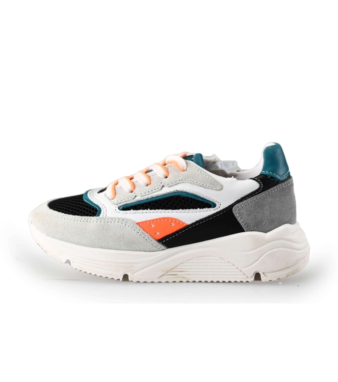 Giga Sneakers