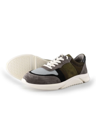 AQA Sneakers