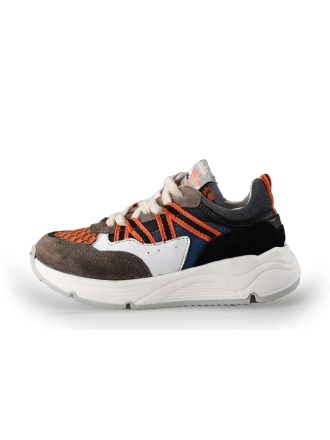 Giga Sneakers