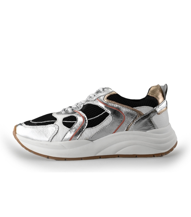 Omoda Sneakers