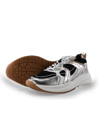 Omoda Sneakers