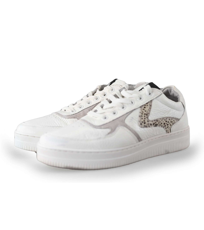Maruti Sneakers