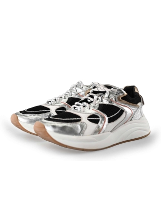Omoda Sneakers