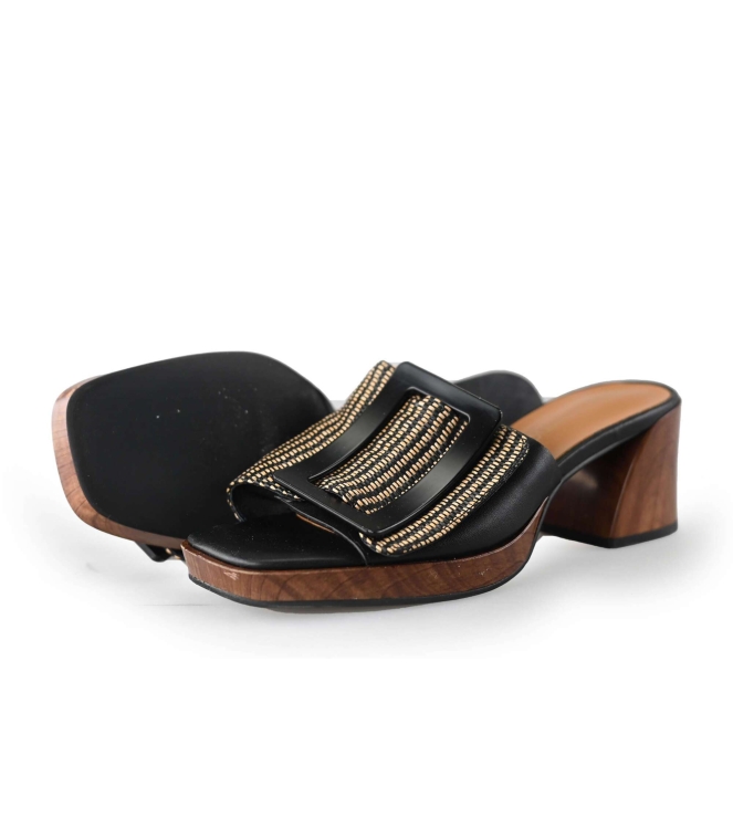 Noa Harmon Slippers