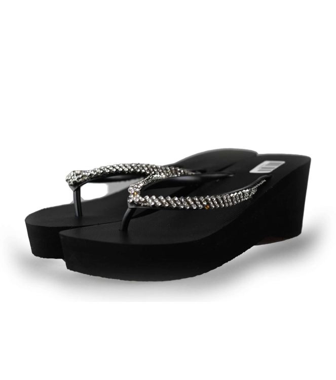 Uzurii Slippers