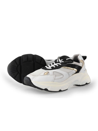 Omoda Sneakers