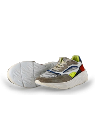 Giga Sneakers