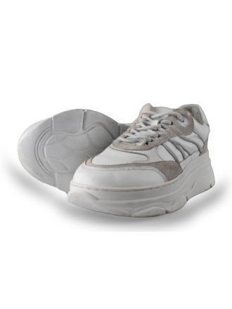 Omoda Sneakers