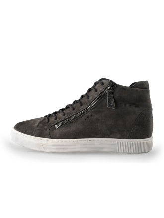 AQA Sneakers