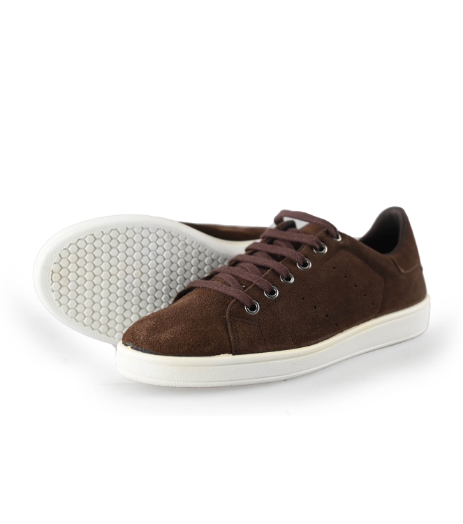 Q-fit Sneakers