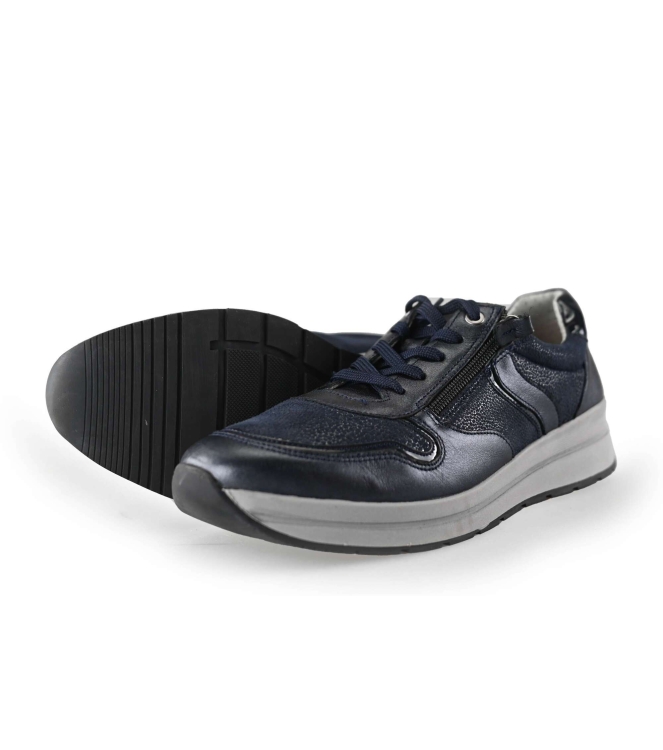 Feyn Sneakers
