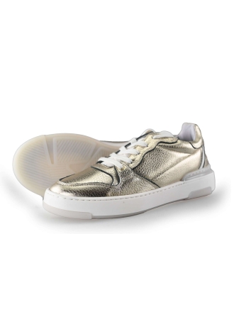 AQA Sneakers