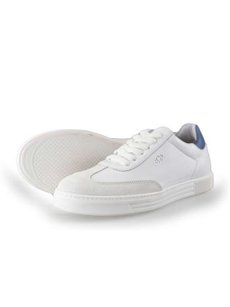 AQA Sneakers