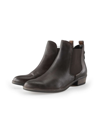 Chelsea boots