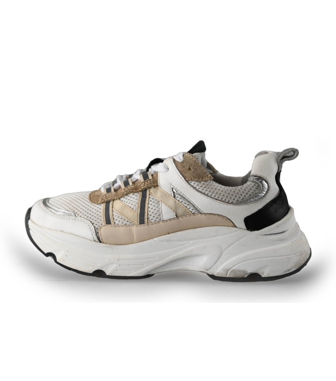 Omoda Sneakers