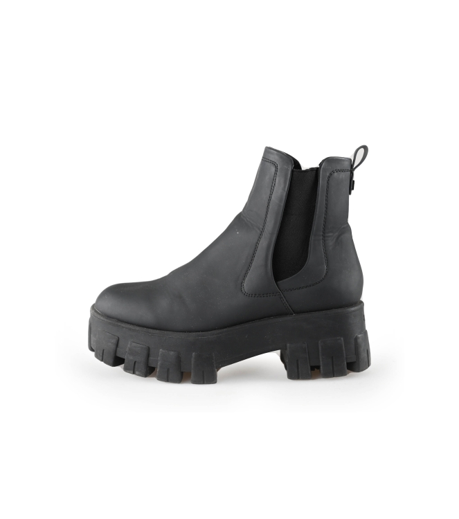 Guess Chelsea boots