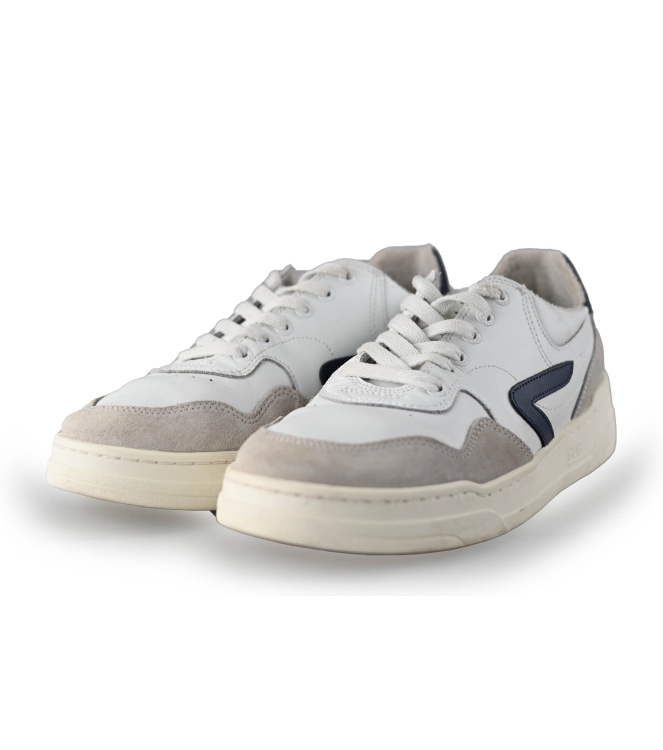 Hub Sneakers
