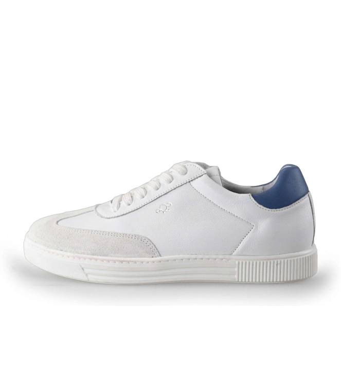 AQA Sneakers